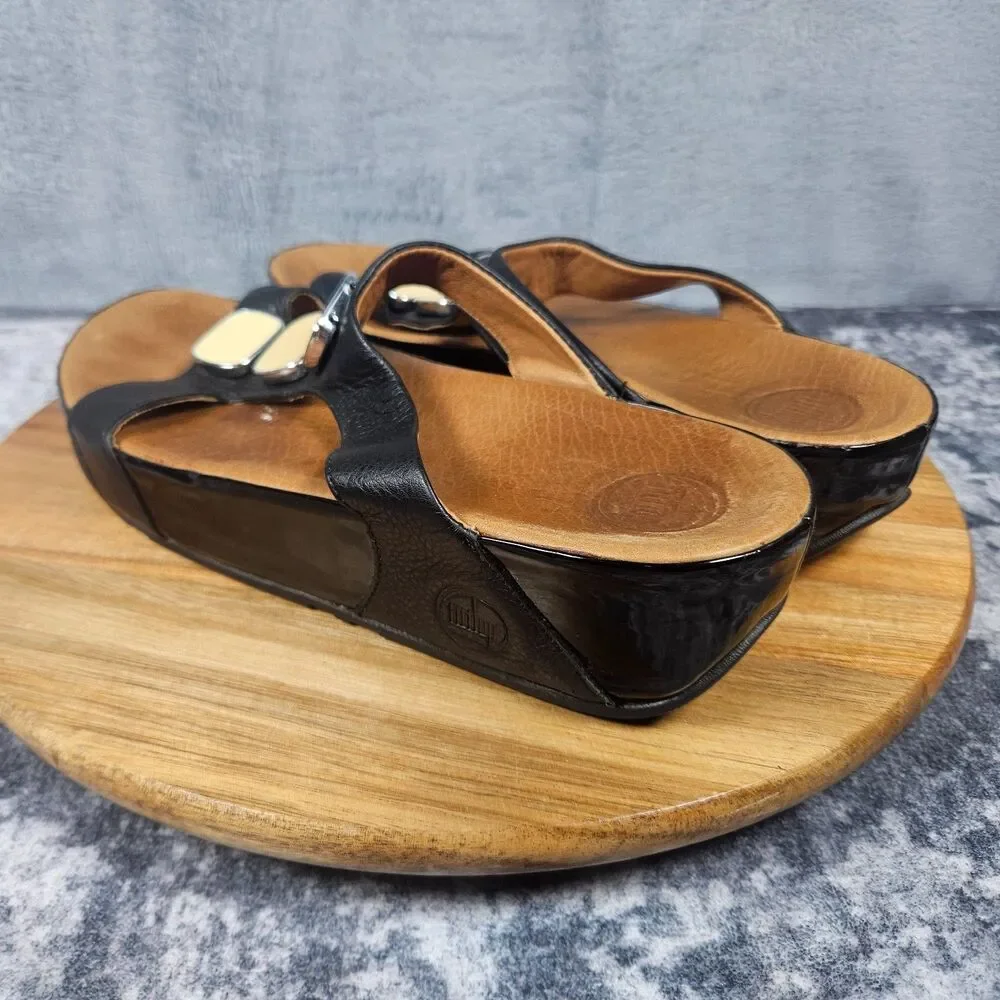 Fitflop Sandals Pietra II Womens 10 Black Leather Thongs Flip Flops Embellished